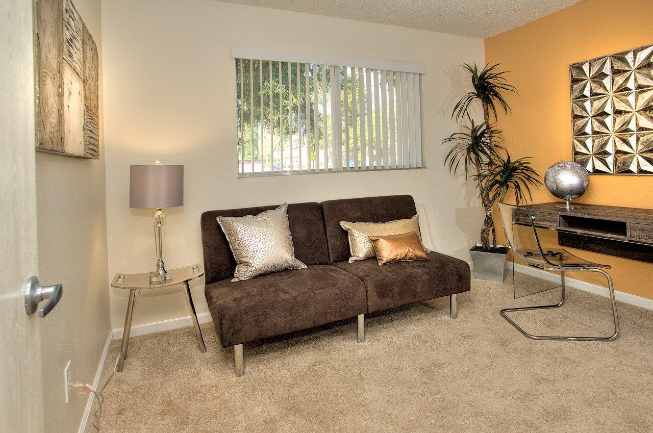 Creekside Gardens Image 8