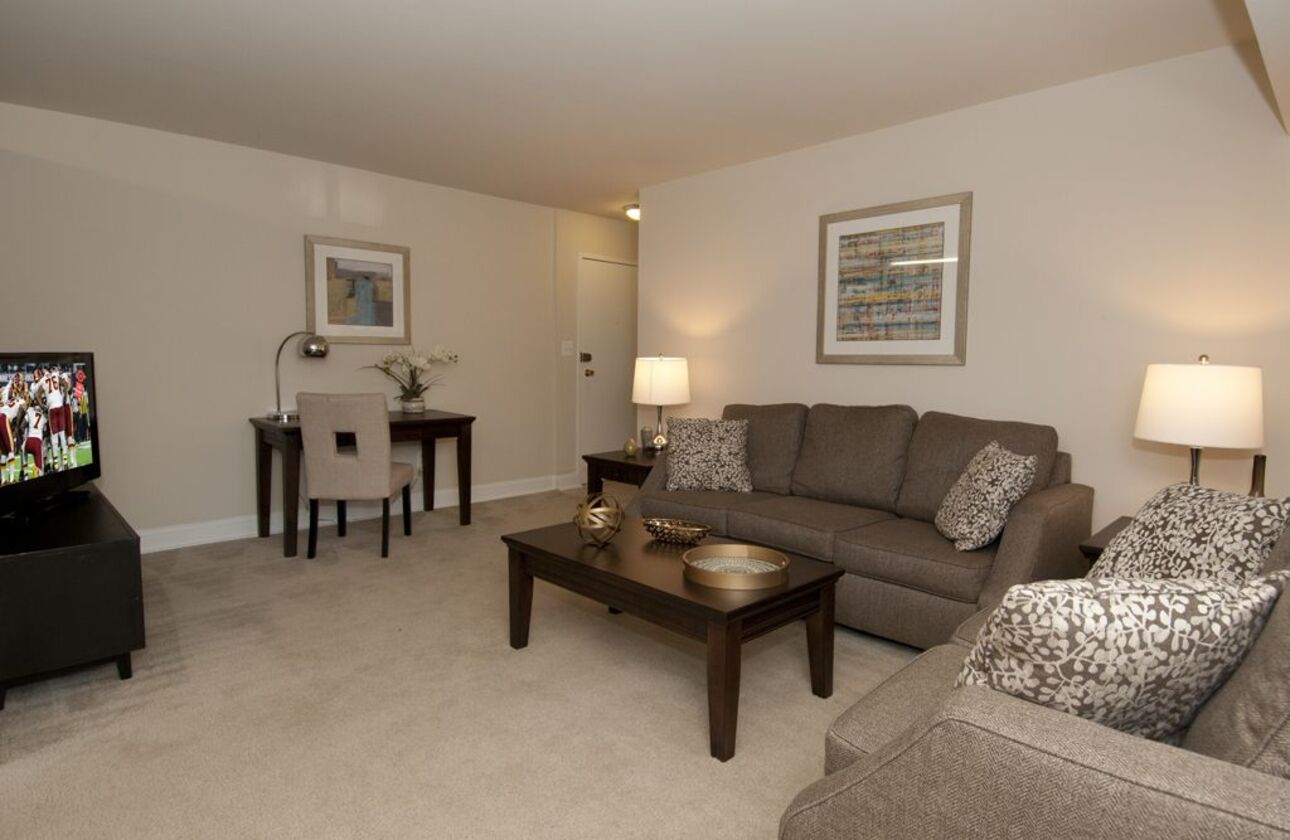 Glenmont Forest Apartments Image 3