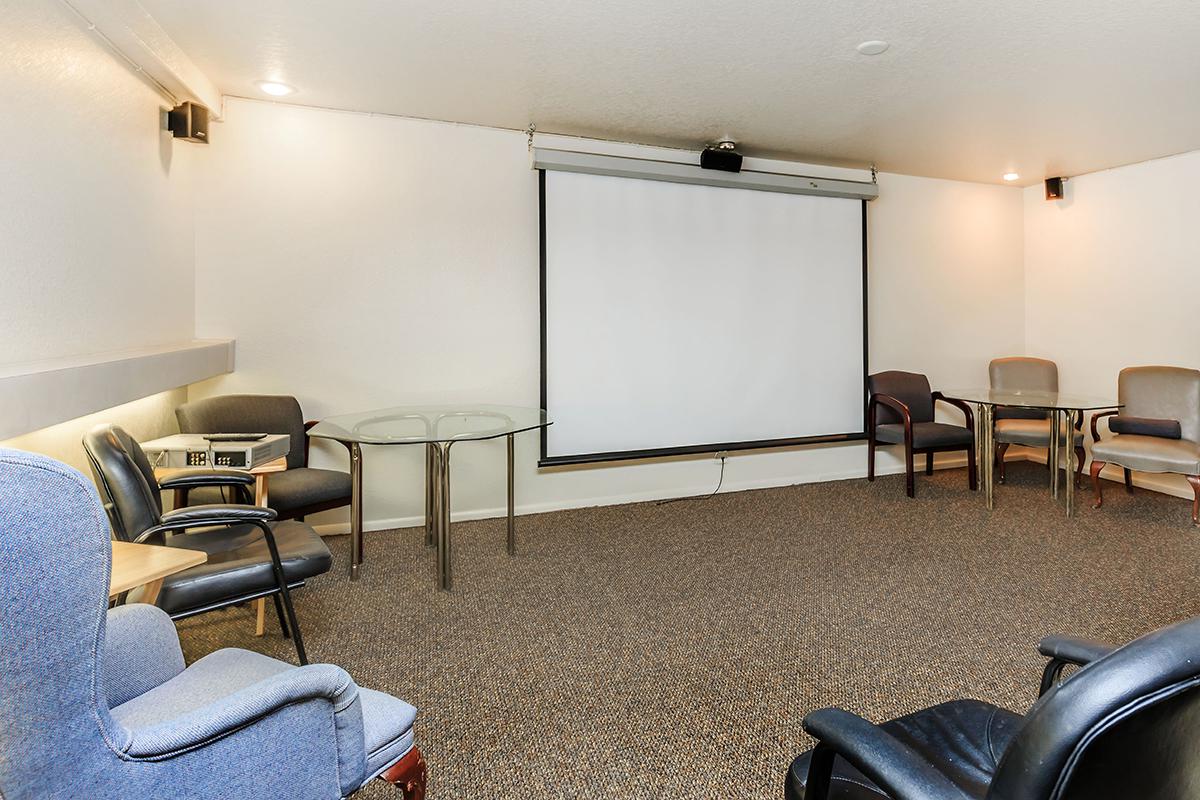 Carondelet Apartments Image 7