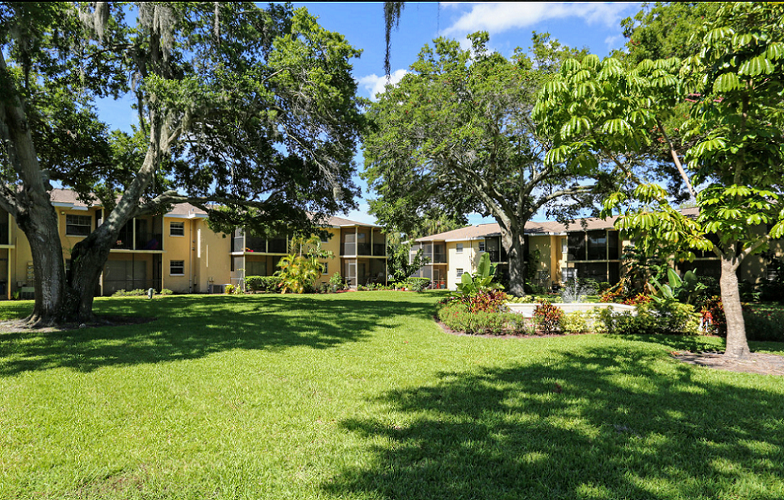 Fountains of Largo Image 11