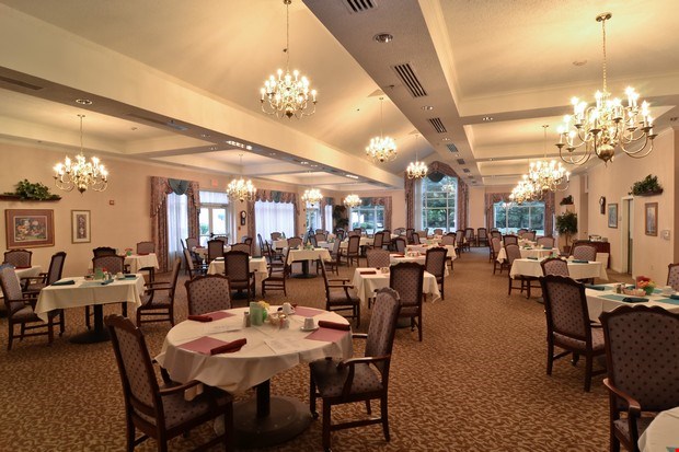 Cedarhurst at Edison Lakes Image 4