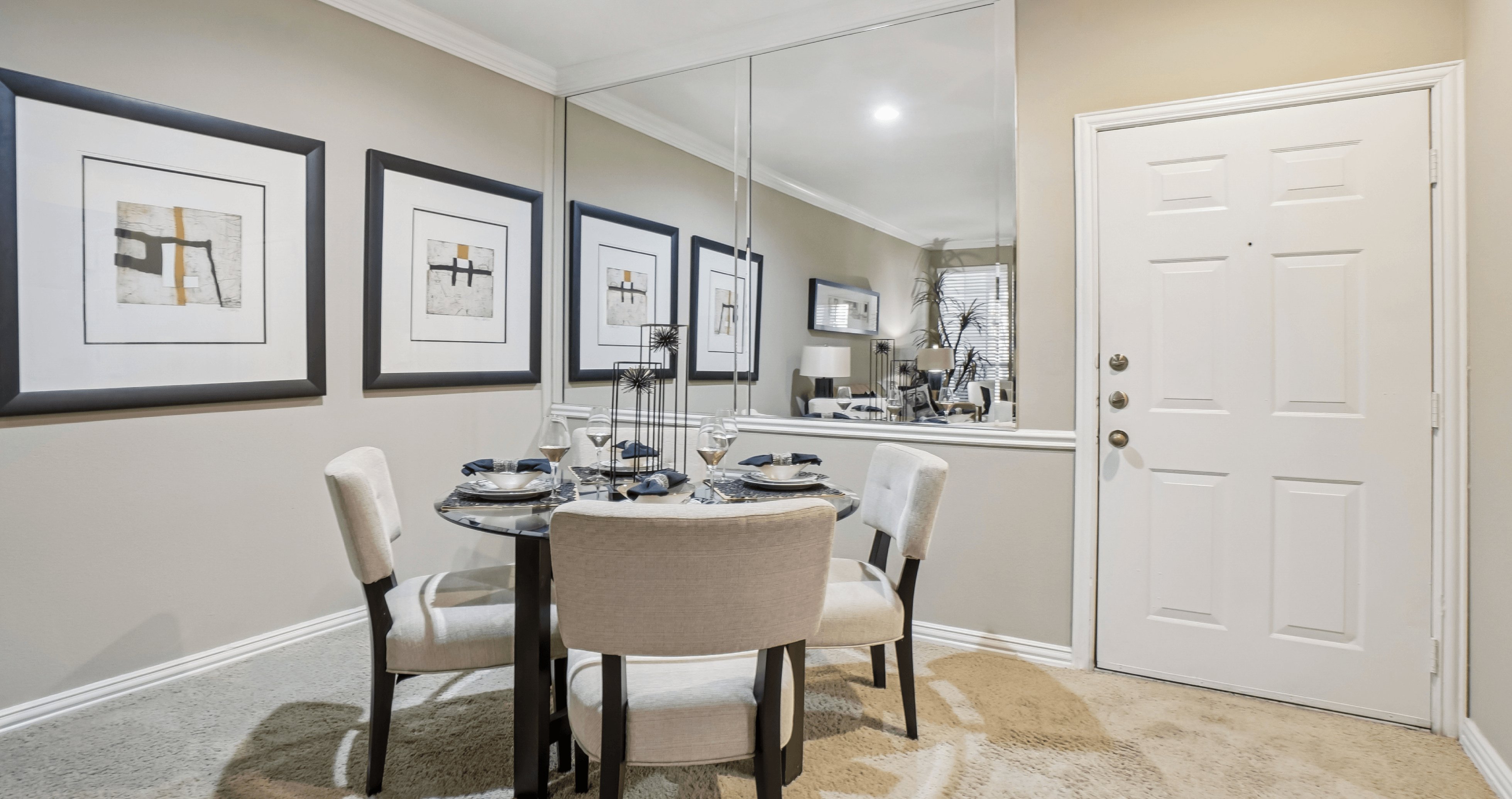 The Saxony Apartments Image 29