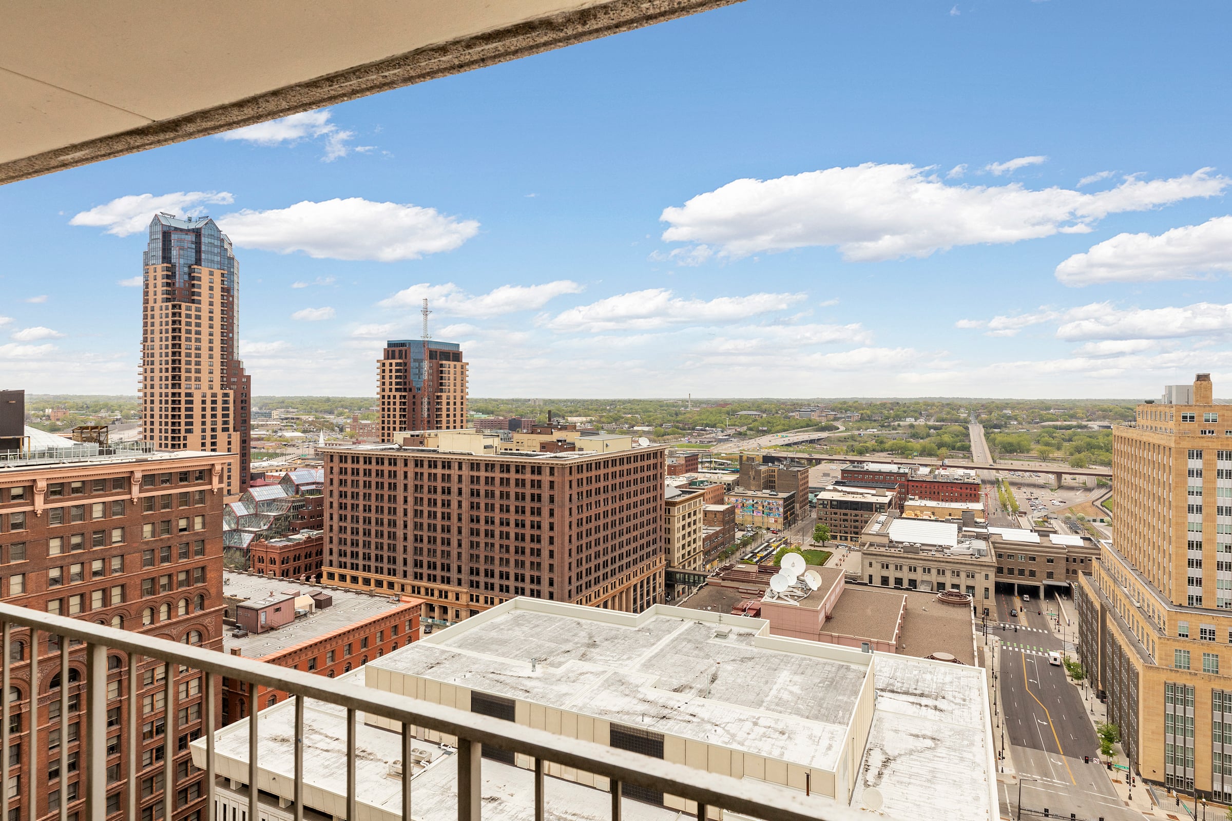 Kellogg Square Image 5