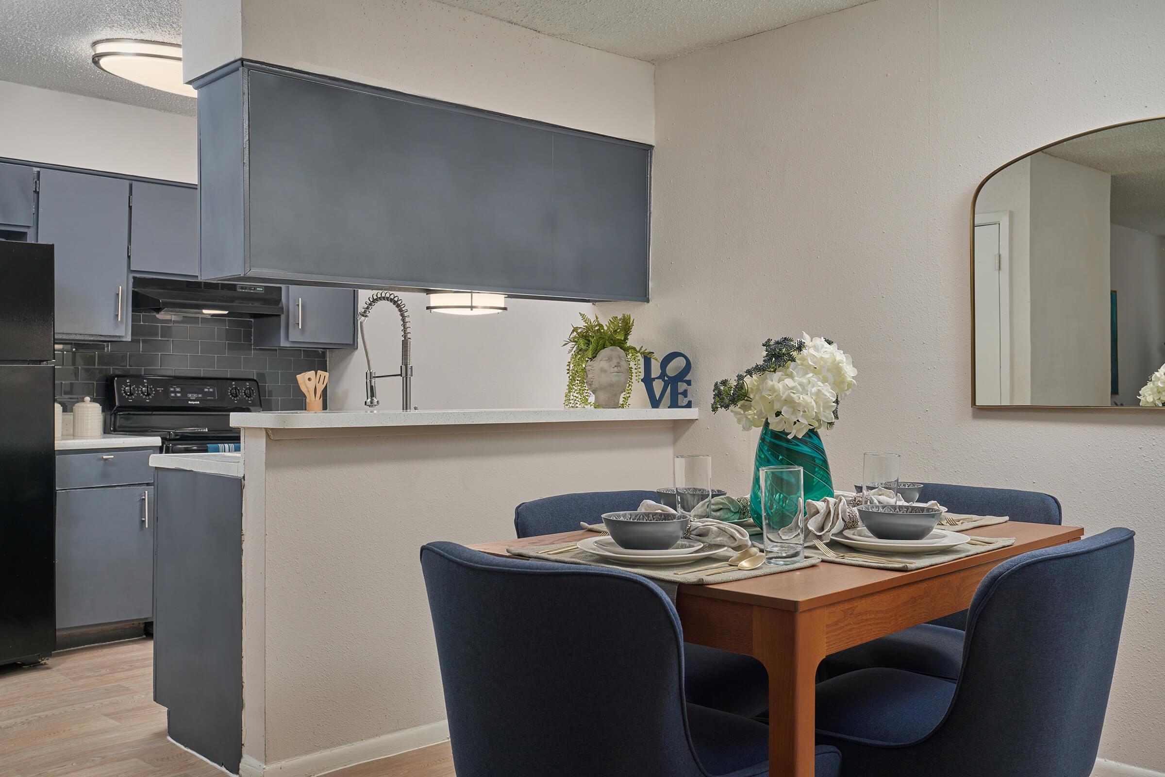 Distinction Apartment Homes Image 6