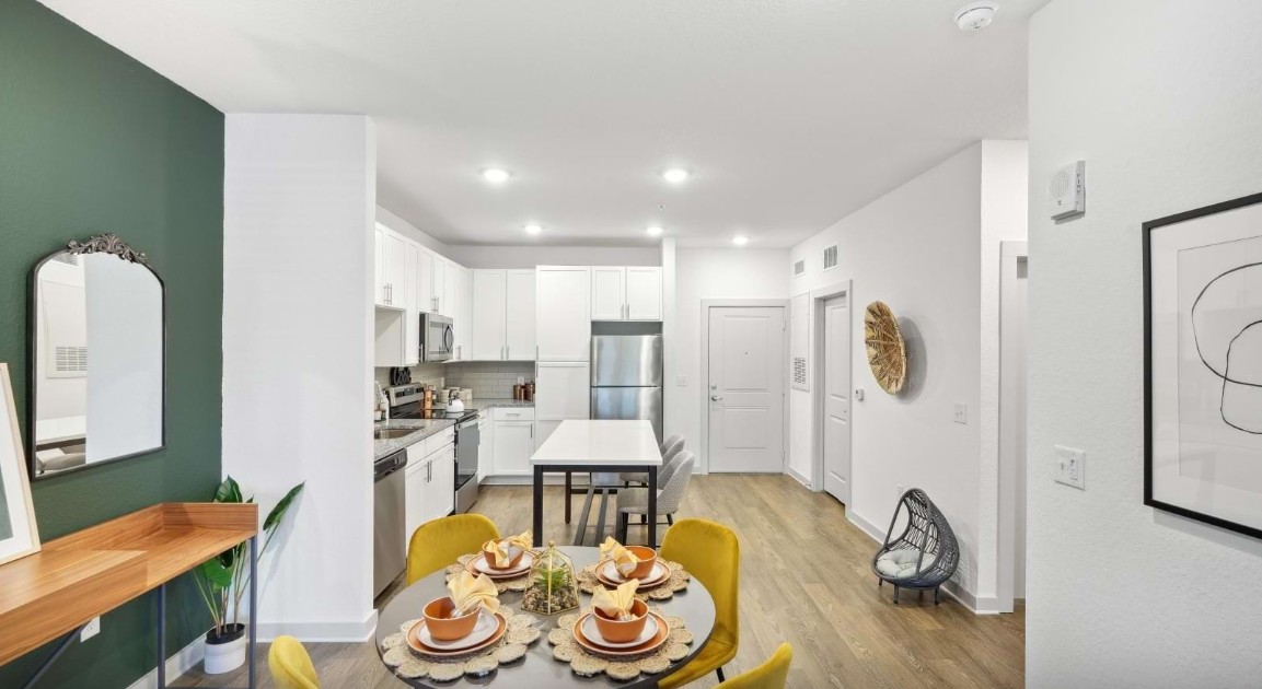 Residences at Markets West Image 1