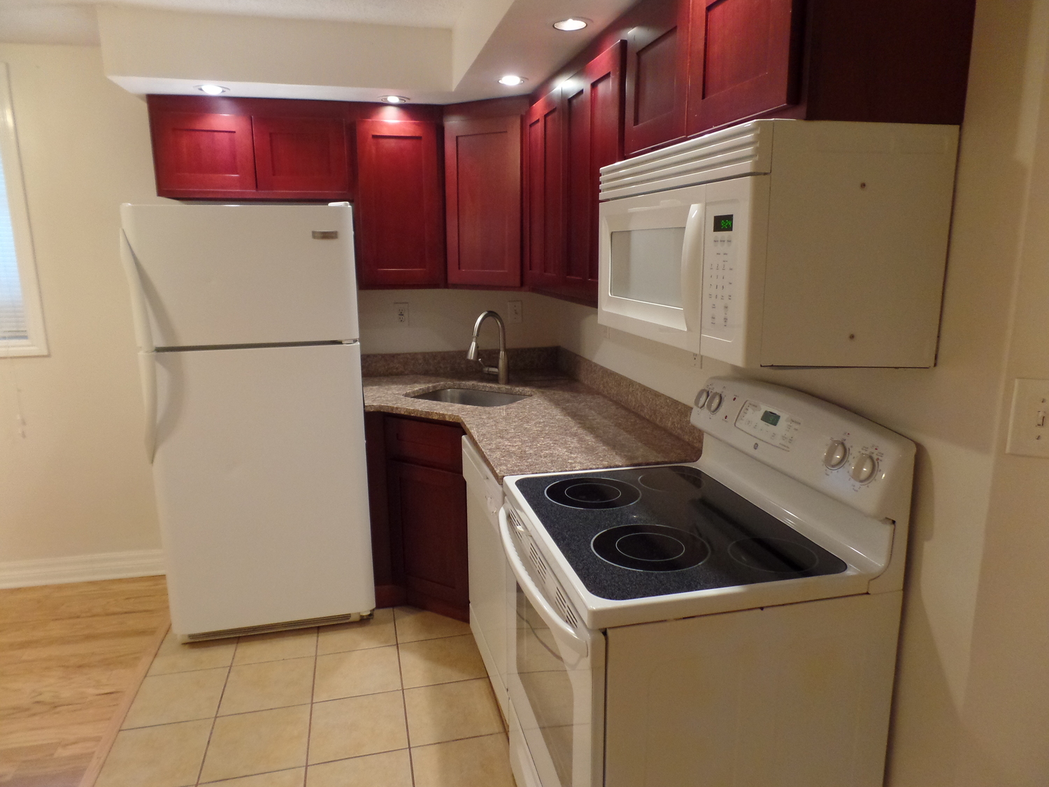 Gallery CWE Image 12