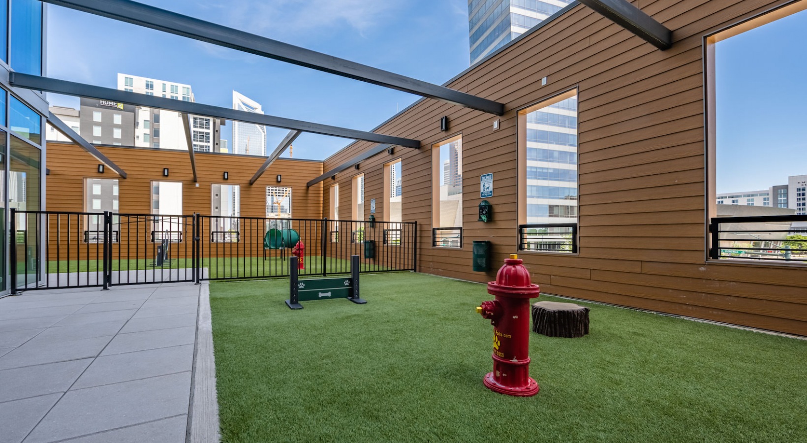 Uptown 550 on Brooklyn Image 5