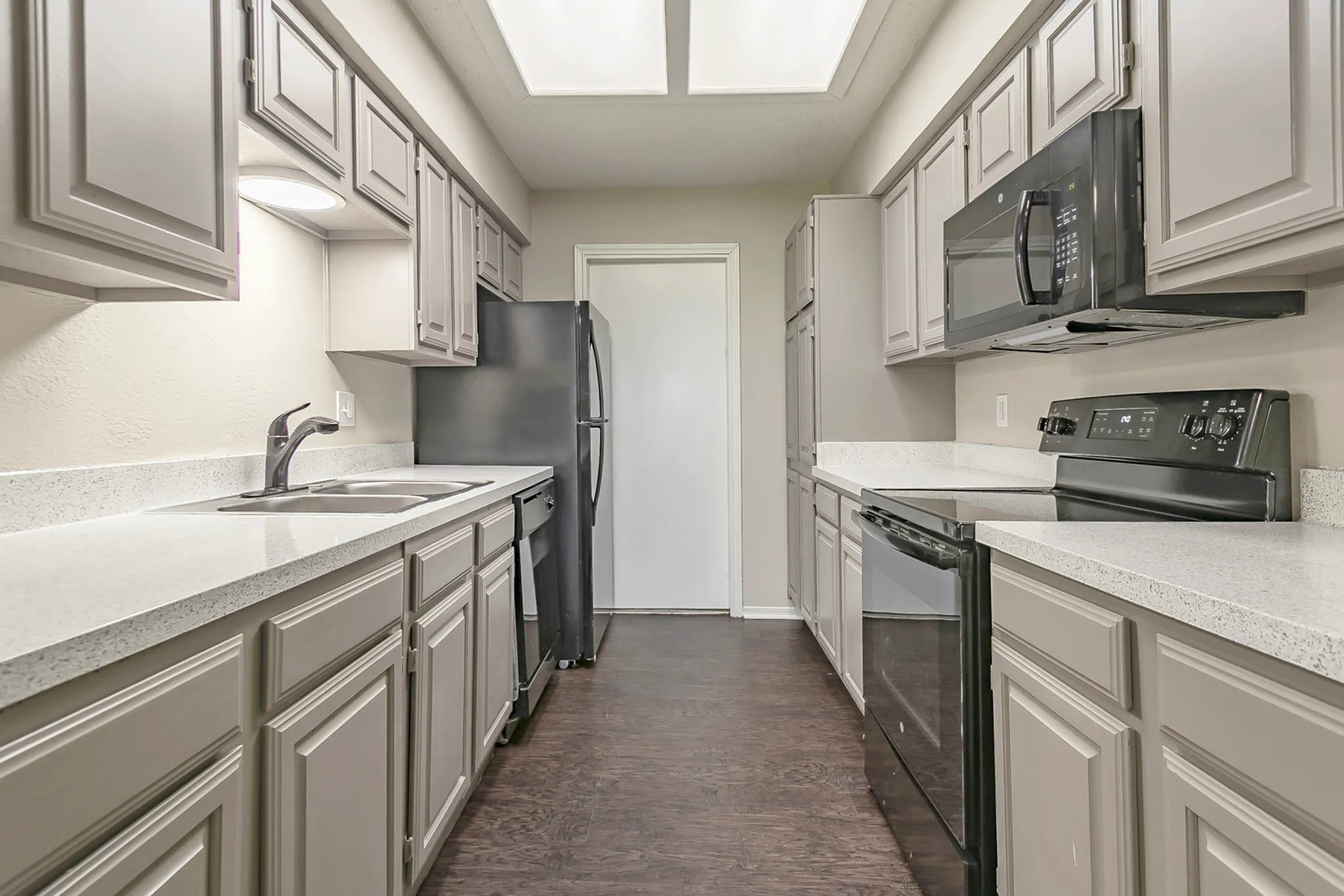 Broadmoor Villa Image 7