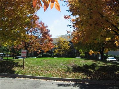 Capitol Commons Apartments and Townhomes Image 9