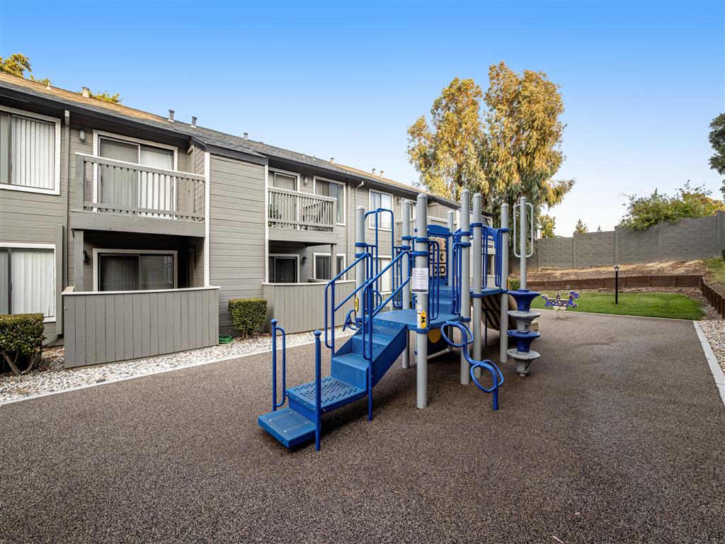 Sandpiper Village Apartment Homes Image 14