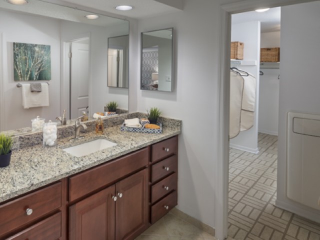 Hidden Lake Image 19