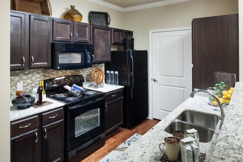 McDermott 55 Image 18