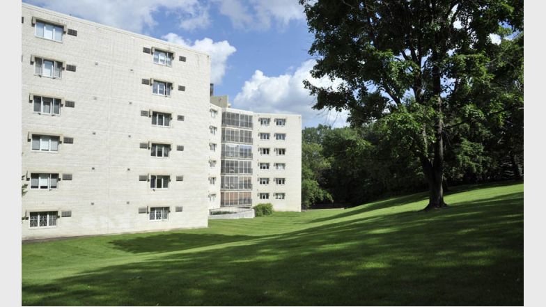 Montcalm Apartments Image 2