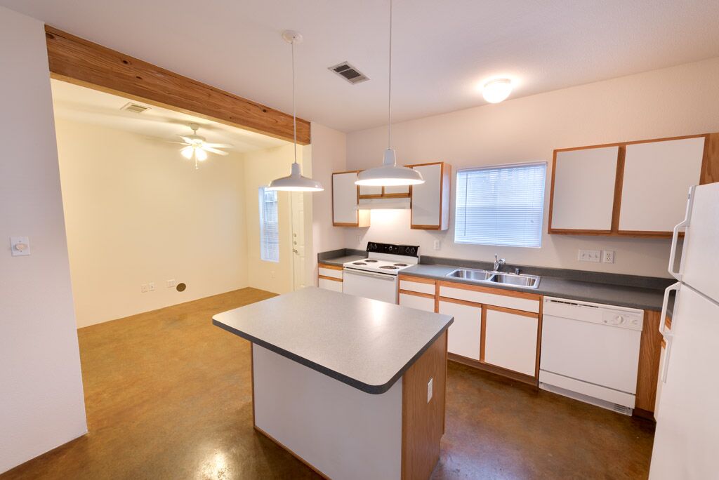 Yale Street Lofts Image 7