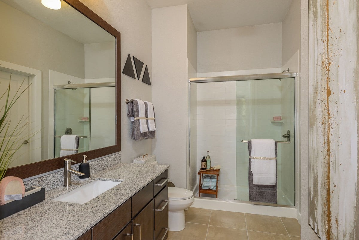 Grady Square Image 16