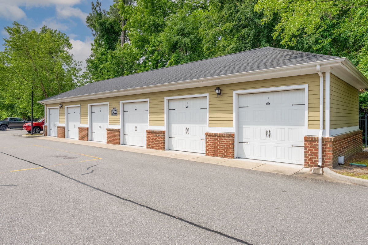 Fenwyck Manor Image 4