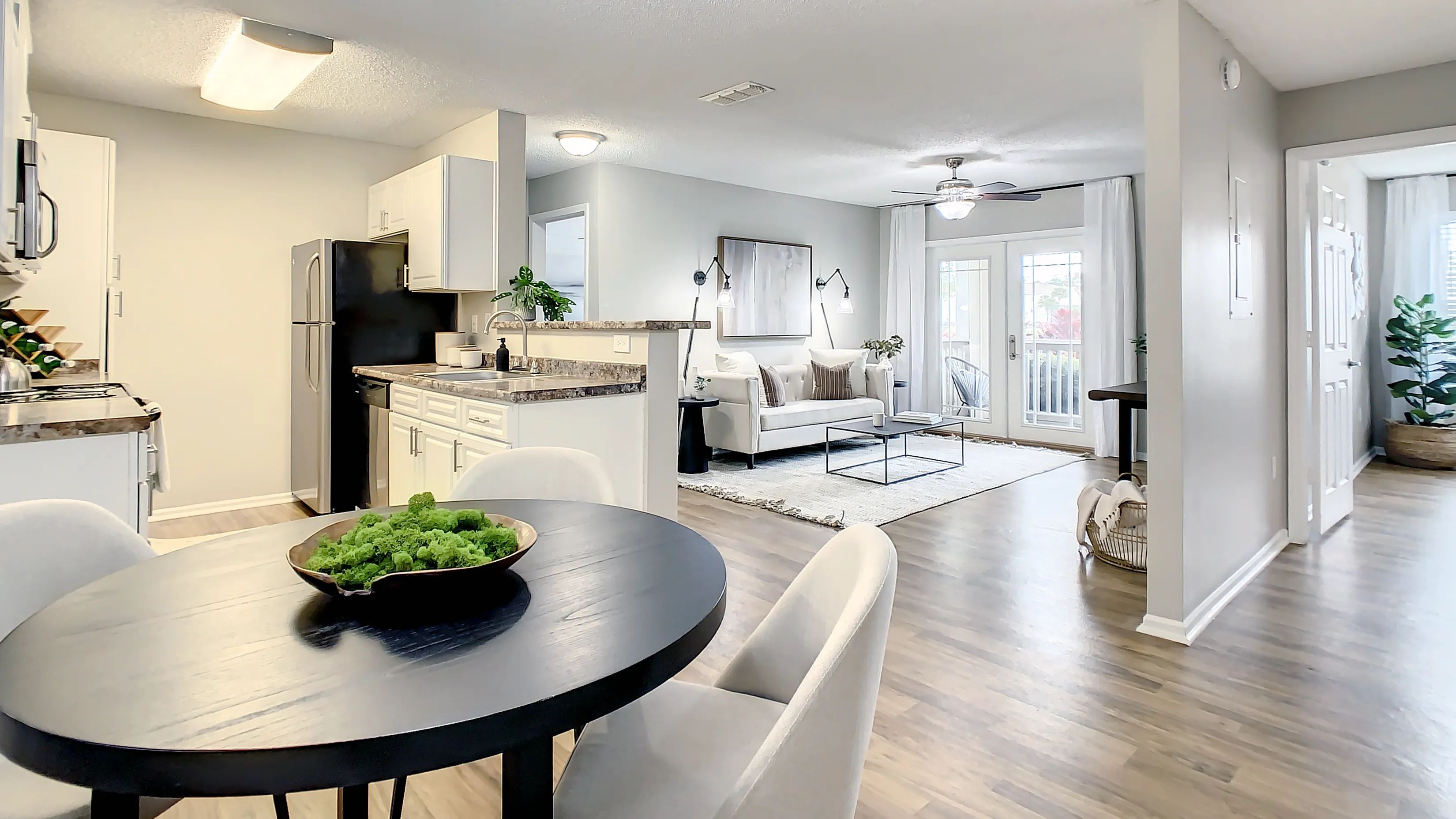 Seamlessly blending space and sophistication, our open-concept floor plans are designed for vibrant celebrations and cozy gatherings alike - in a space you’ll pine over. 