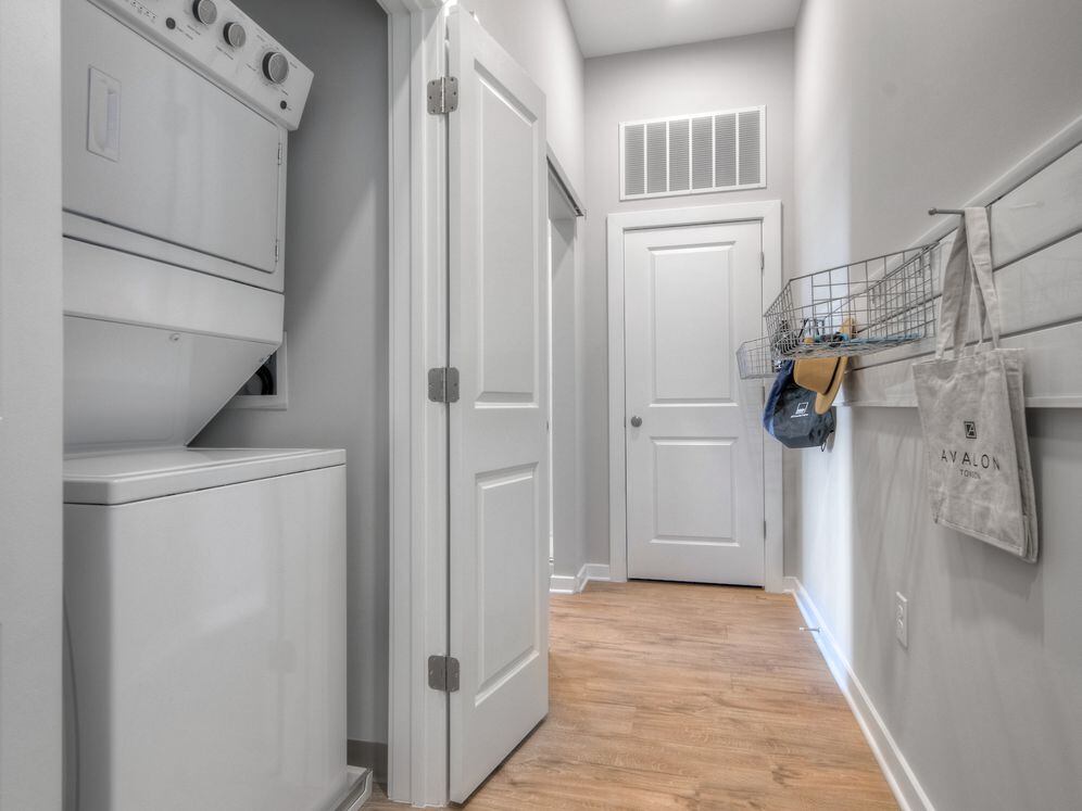 Scheme 1 Modern Entry with Gear Wall and In-Unit Washer and Dryer