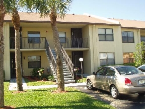 Willow Bend, Lake Worth - (see pics & AVAIL)