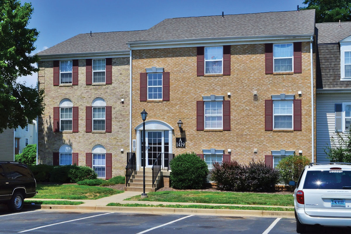 Elmwood Terrace Apartments, Frederick - (see pics & AVAIL)