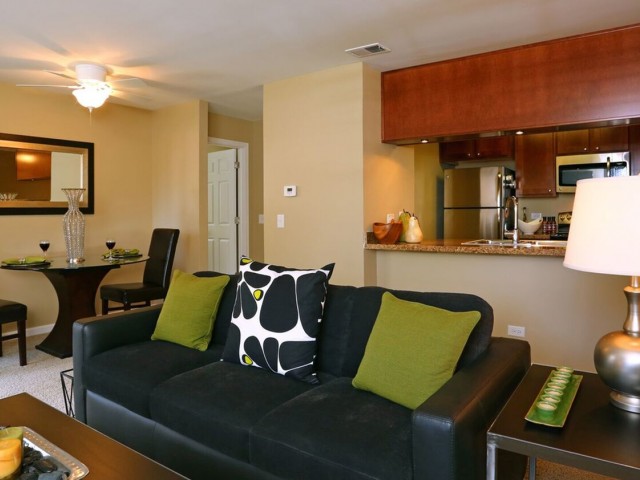 The Green at Chevy Chase, Buffalo Grove (see pics &amp; AVAIL)