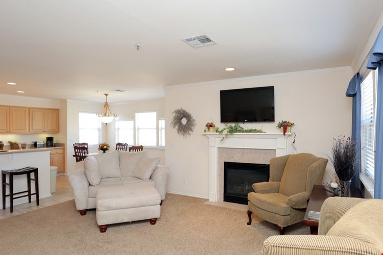 The Chesterfield Image 12