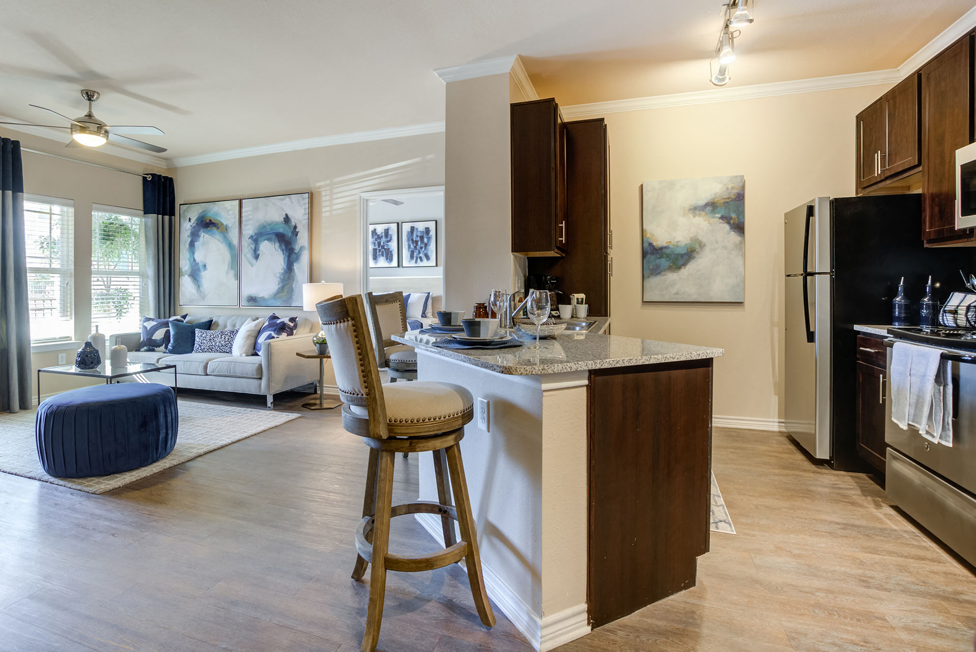 Residence at Midland Image 10