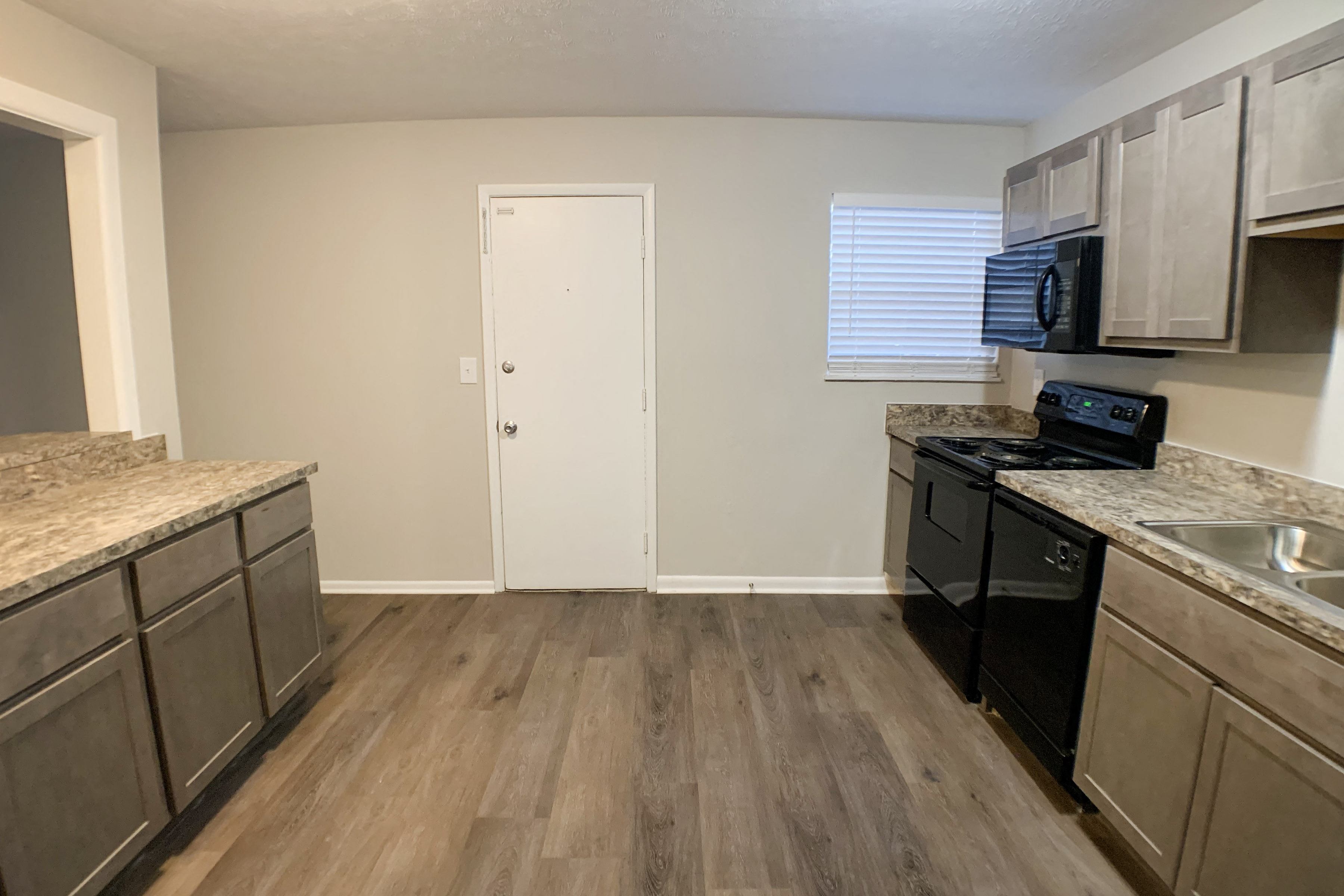 Revere Village Apartments Image 49