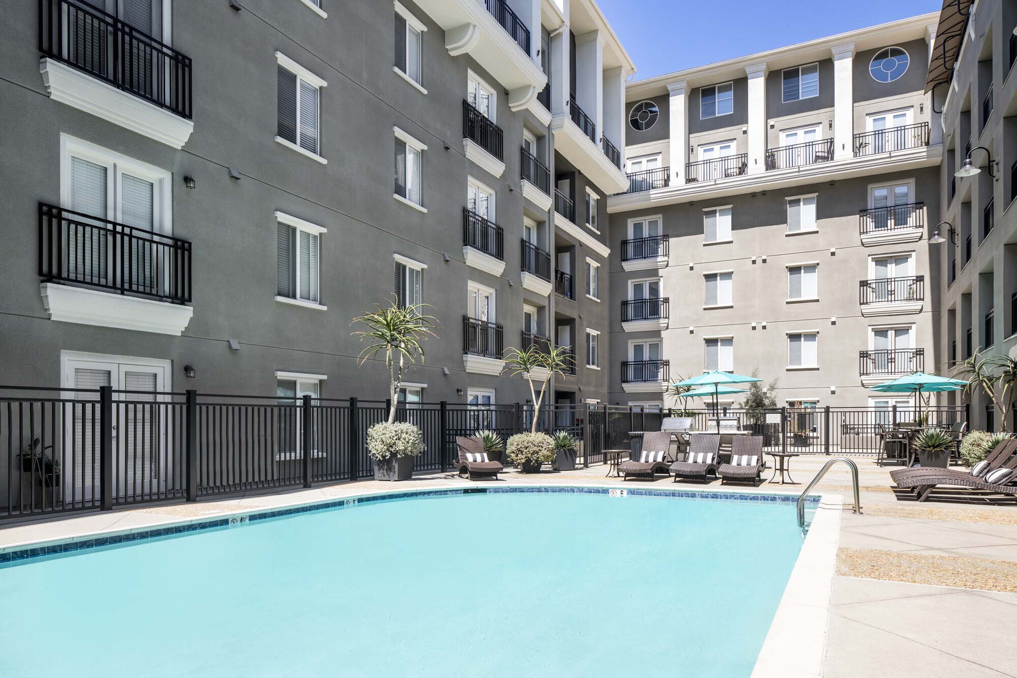 Camden Tuscany Image 27