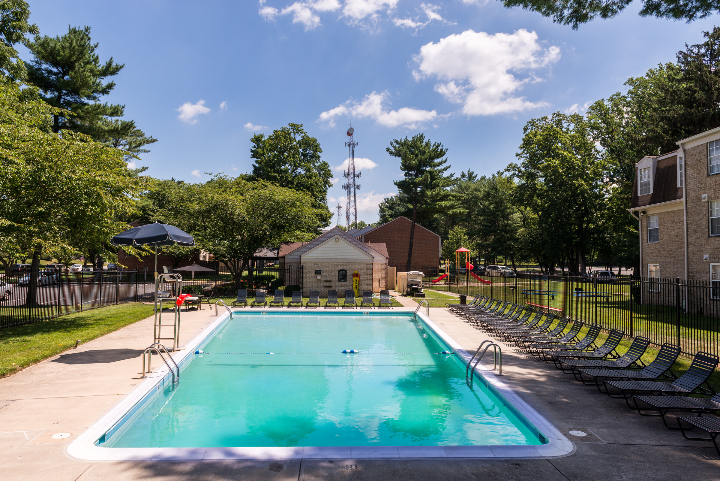 Scarborough Square Townhomes & Apartments Image 3