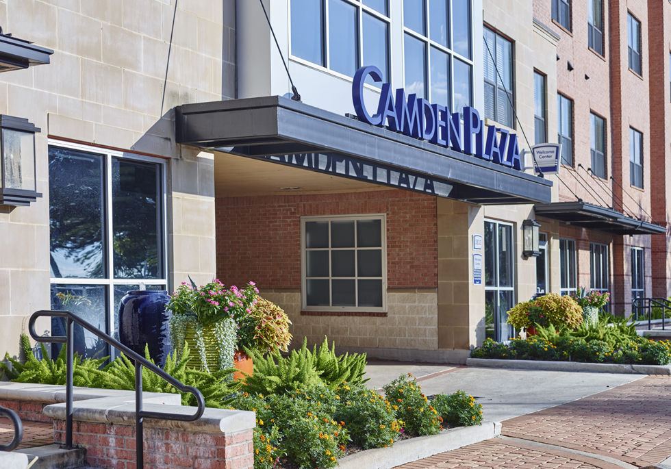 Camden Plaza Image 13