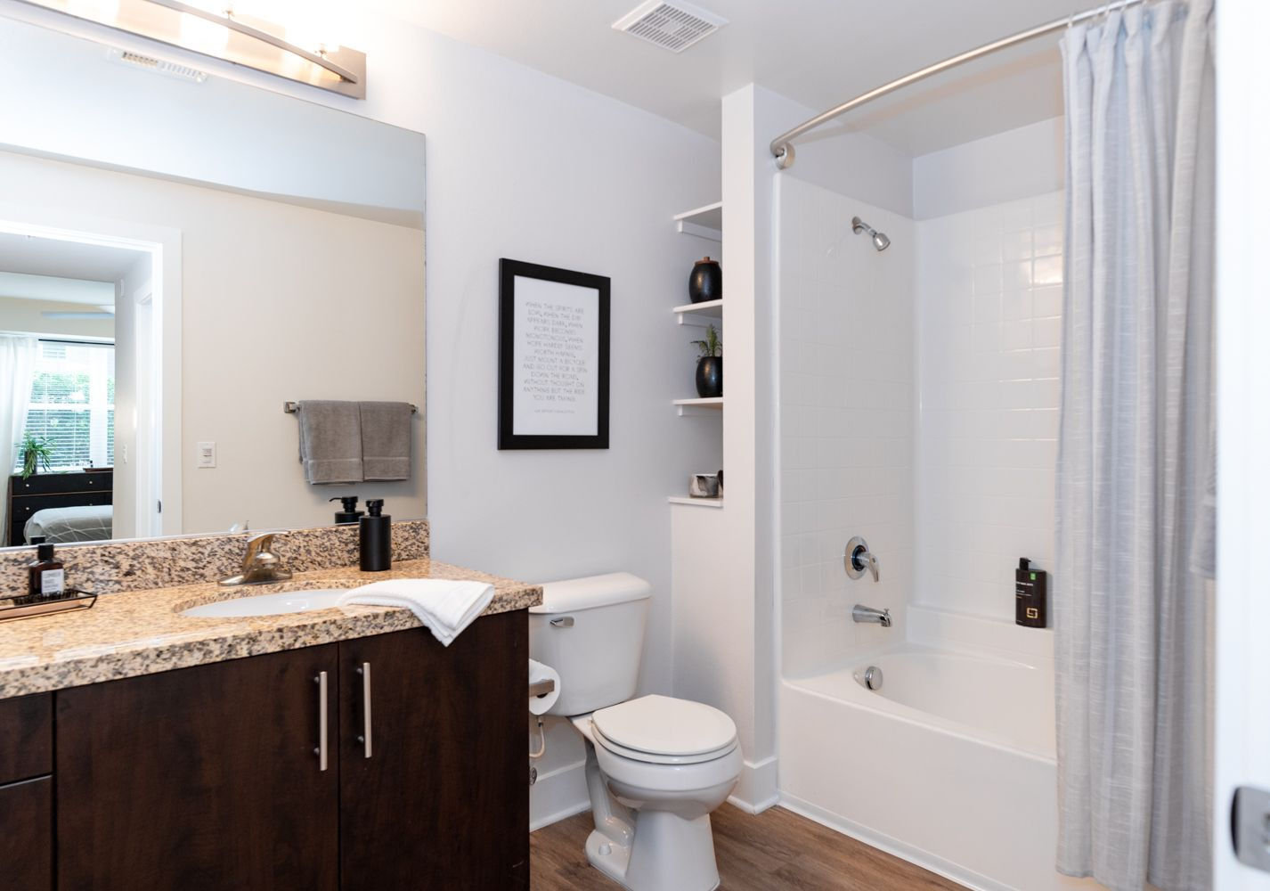 IMT Gallery 421 Image 20