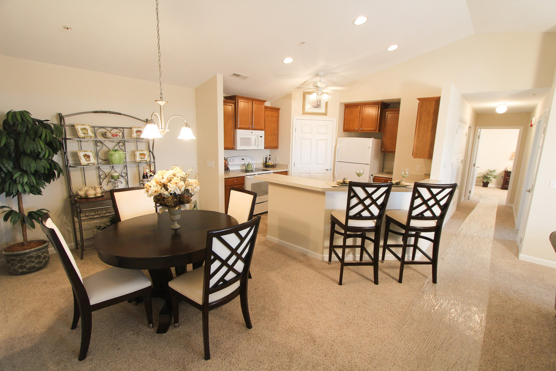 Fox Chase Luxury Apartments Image 10