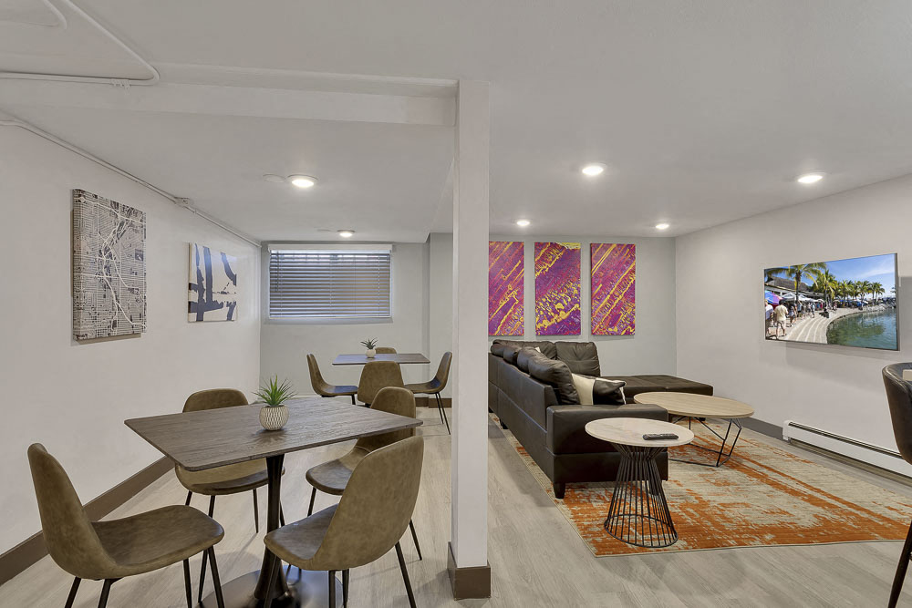 1430 Humboldt Image 19