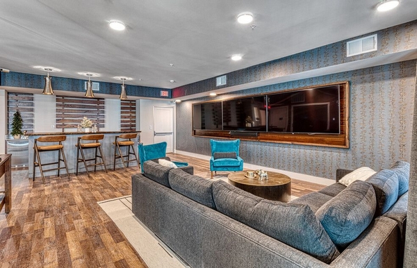 Allure on Parkway Image 34