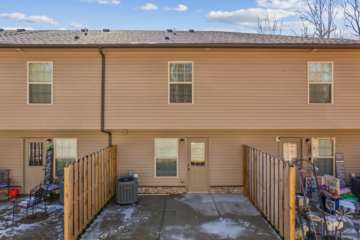 Center Pointe Townhomes Image 34