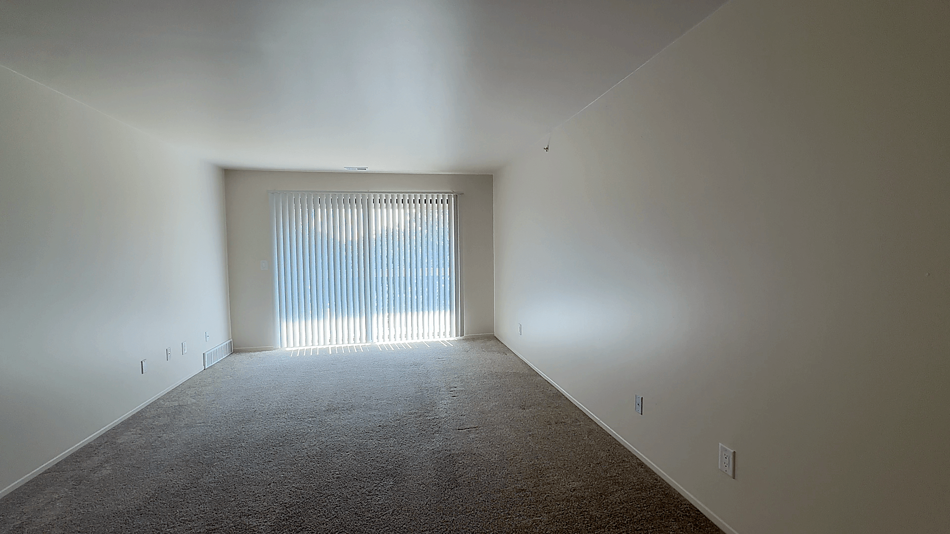 Lakeside Village Apartments Image 130