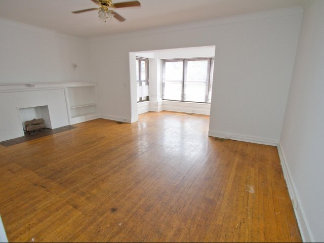 5218-5220 S Kimbark Avenue Image 6