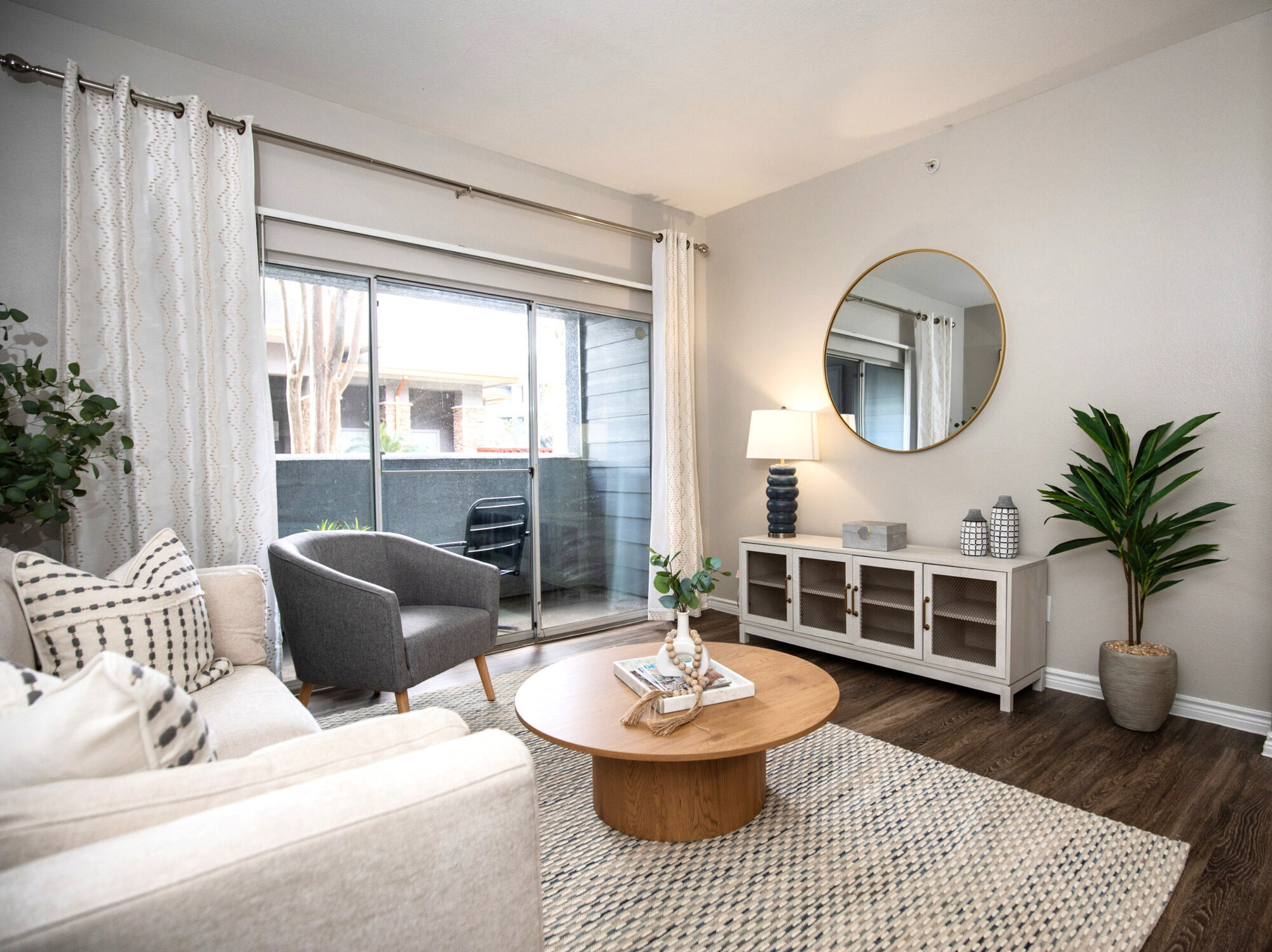 Mandalay At Shadow Lake apartments — community photo