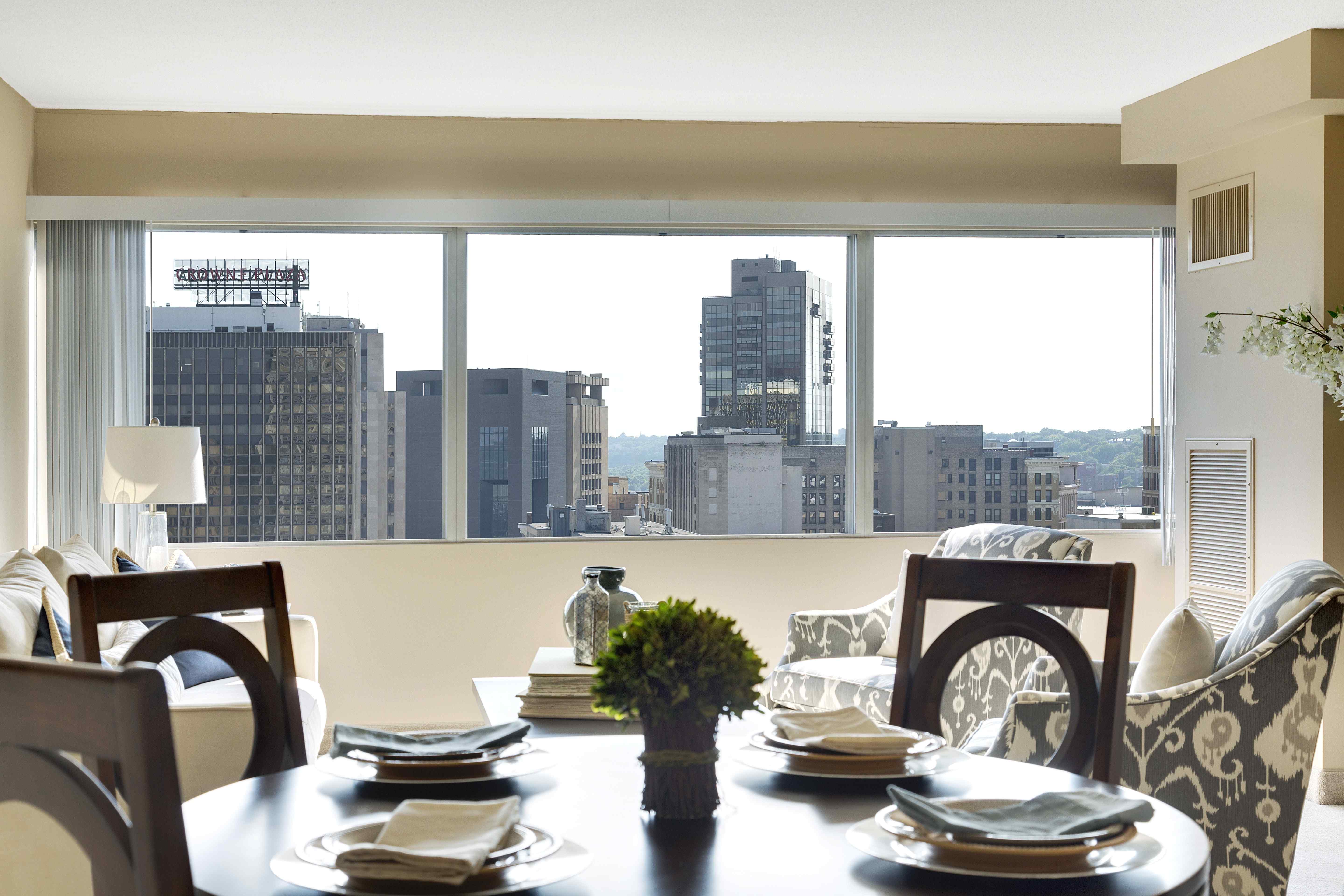 Kellogg Square Image 66