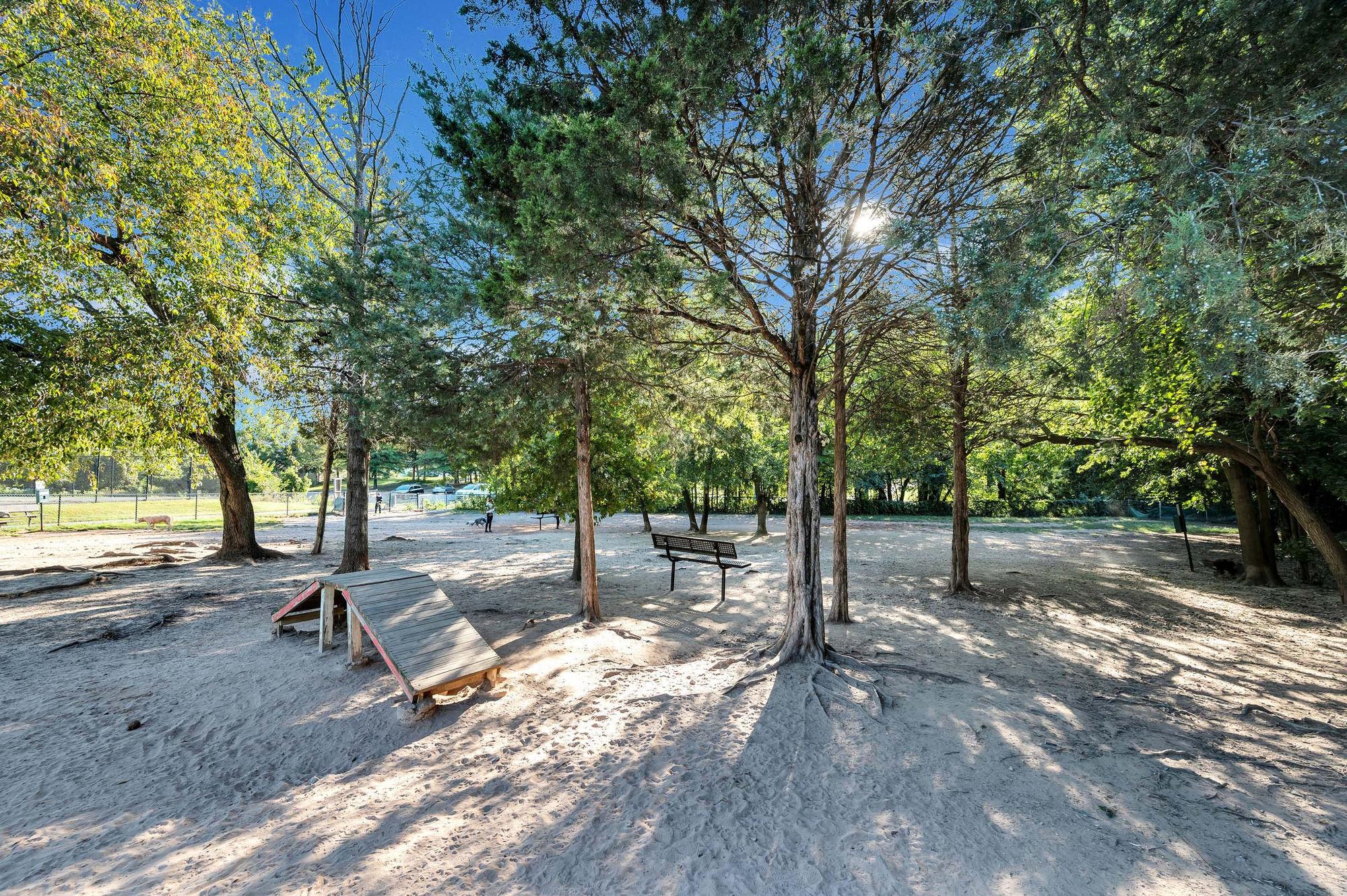 Camden Dulles Station Image 46