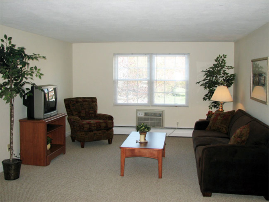 Brookside Apartments Image 3