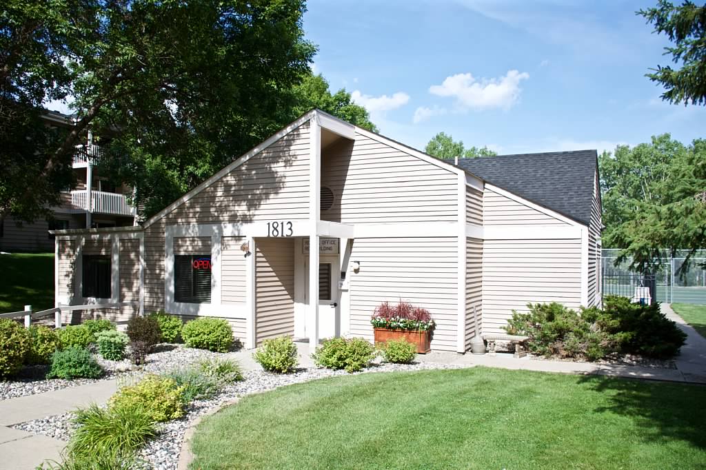 Walnut Trails Townhome Apartments Image 4