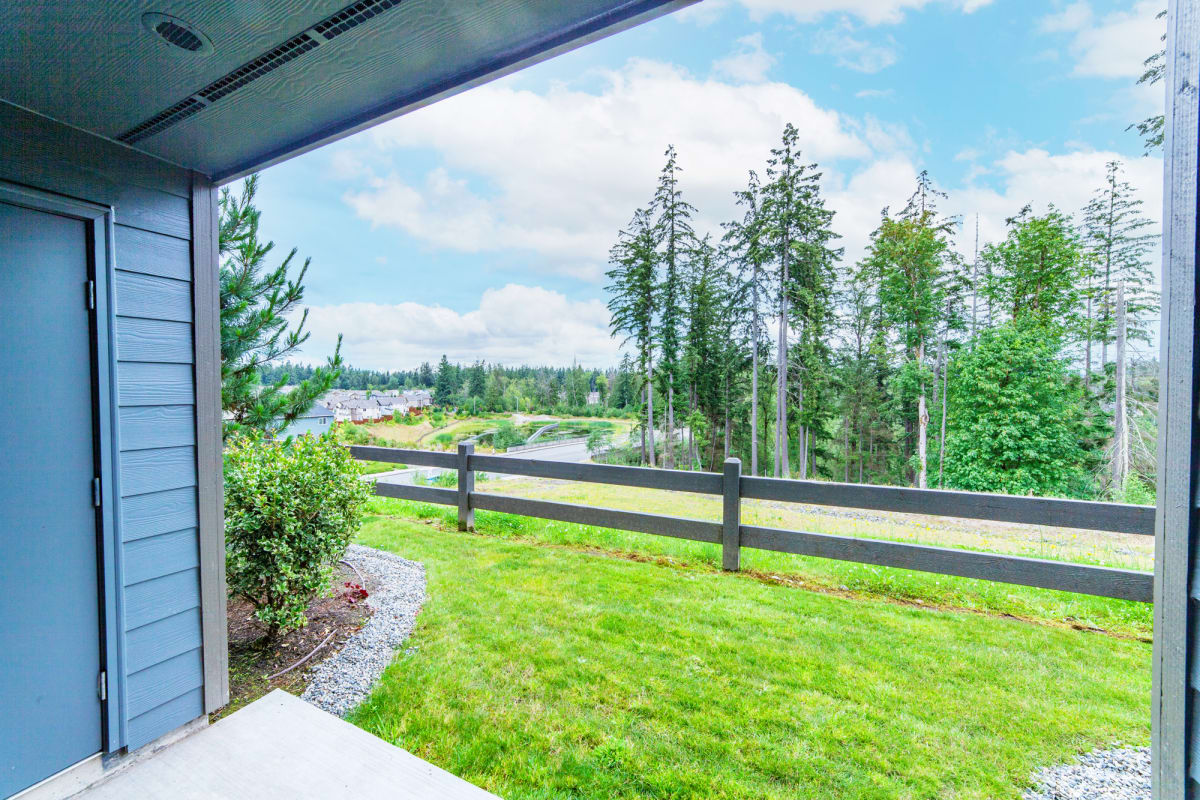 Four Lakes Apartments Image 9