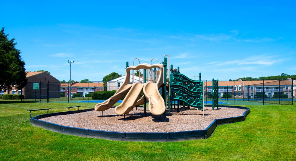 Thalia Gardens Apartments and Townhomes Image 5