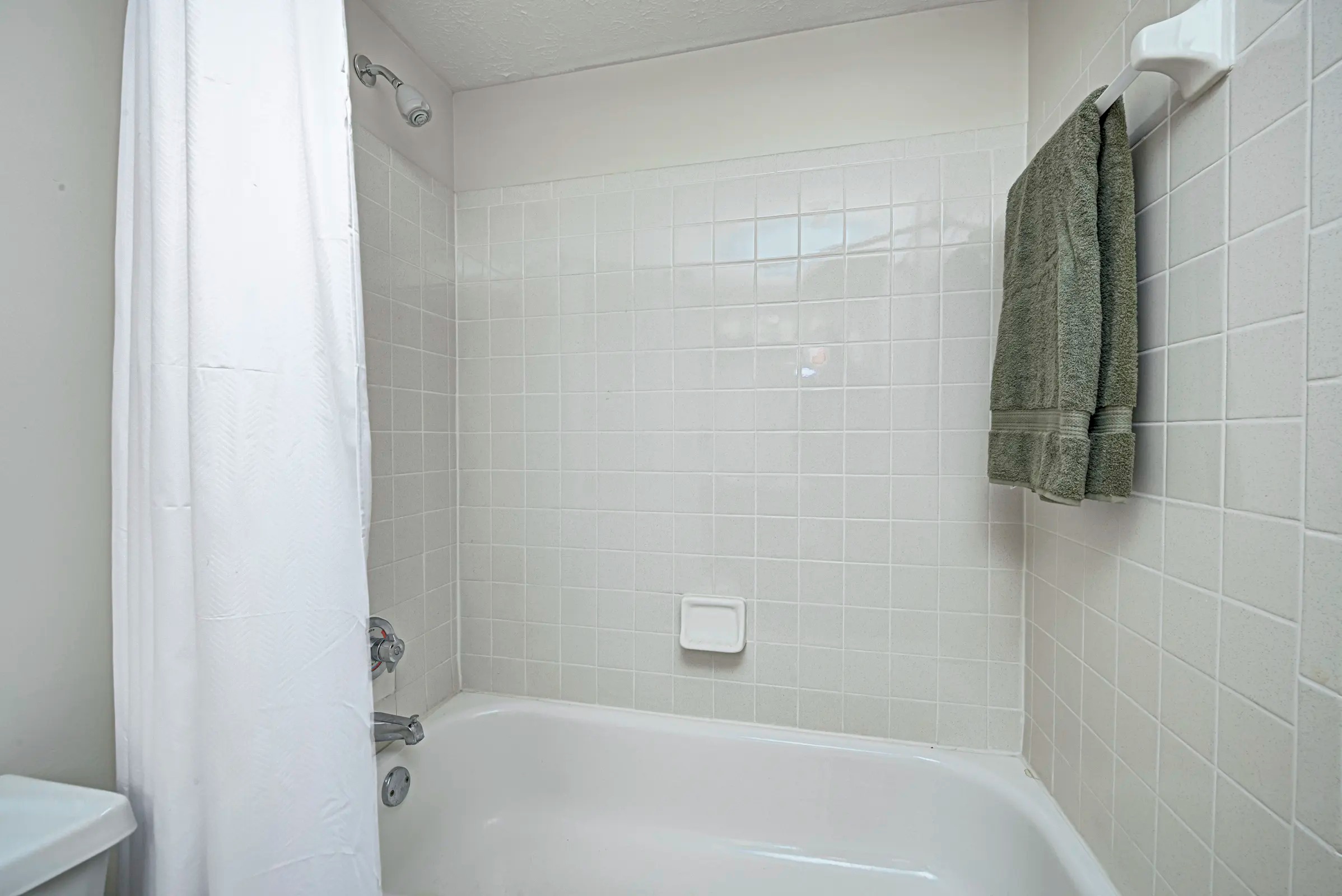 Creek Bay at Meridian Woods Image 17