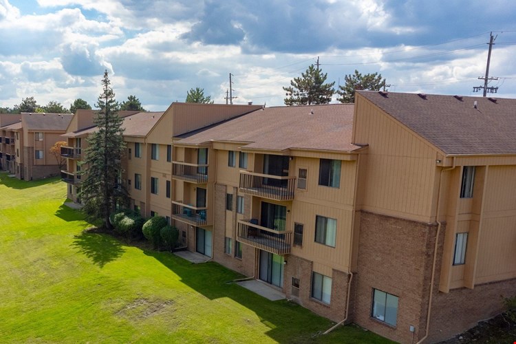 Building Exterior Franklin River