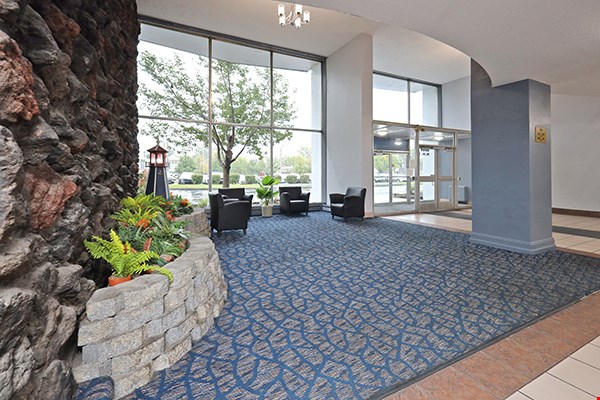 Water's Edge Image 18