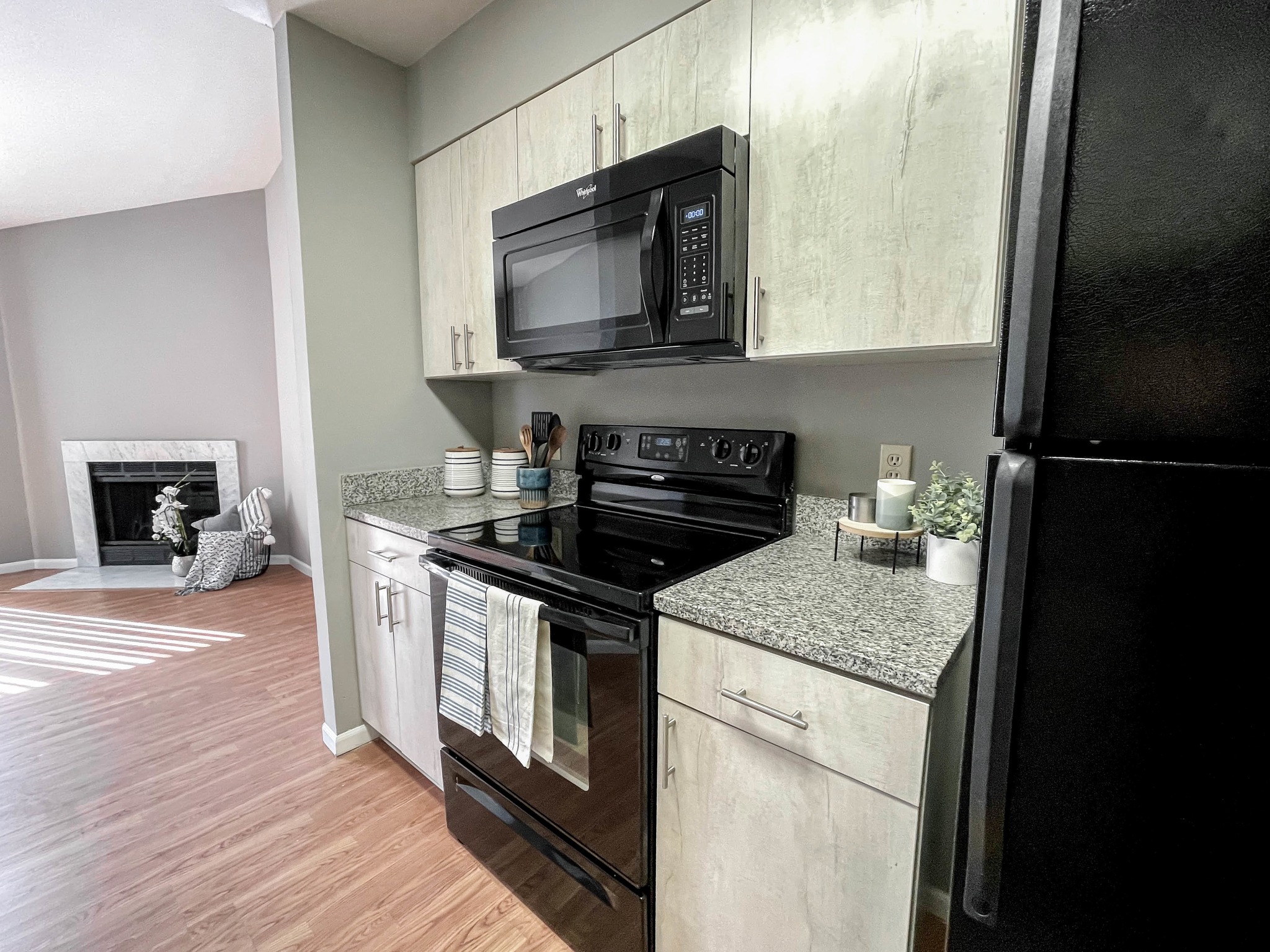 South Summit Apartments Image 5