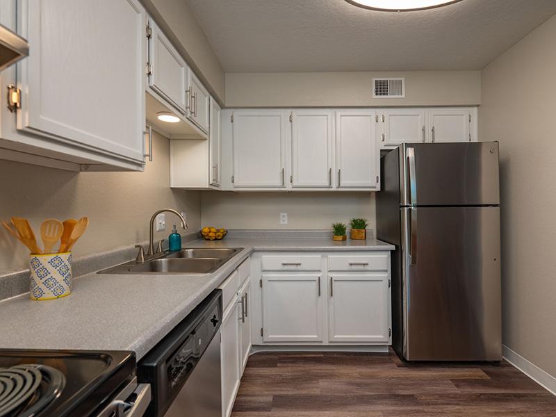 Meadowlark Apartments Image 5